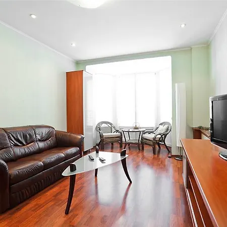 Apartment 33 Apartments