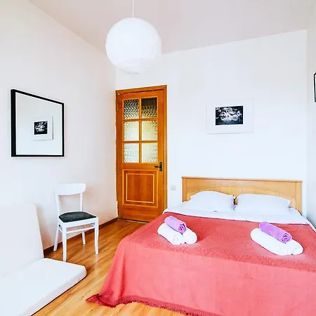 33 Apartments Apartment