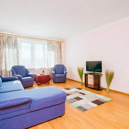 33 Apartments *