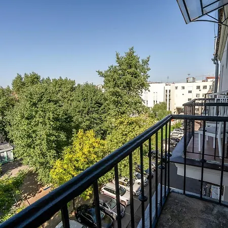 Apartament 33